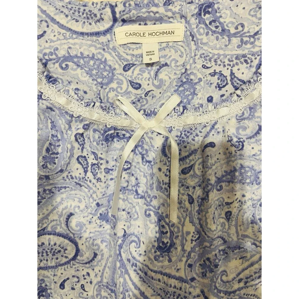 NWOT Women’s Carole Hochman Short Sleeve Blue Purple Paisley Nightshirt Size S